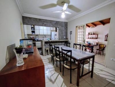 Casa para Venda, em , bairro PARQUE S�O JUDAS TADEU, 3 dormit�rios, 4 banheiros, 1 su�te